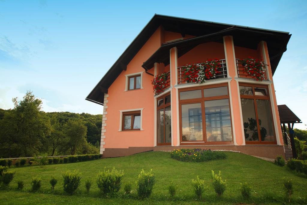 Rooms Markovic Otocac Exterior photo